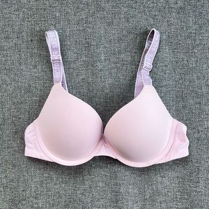 Victoria’s Secret t-shirt push-up bra